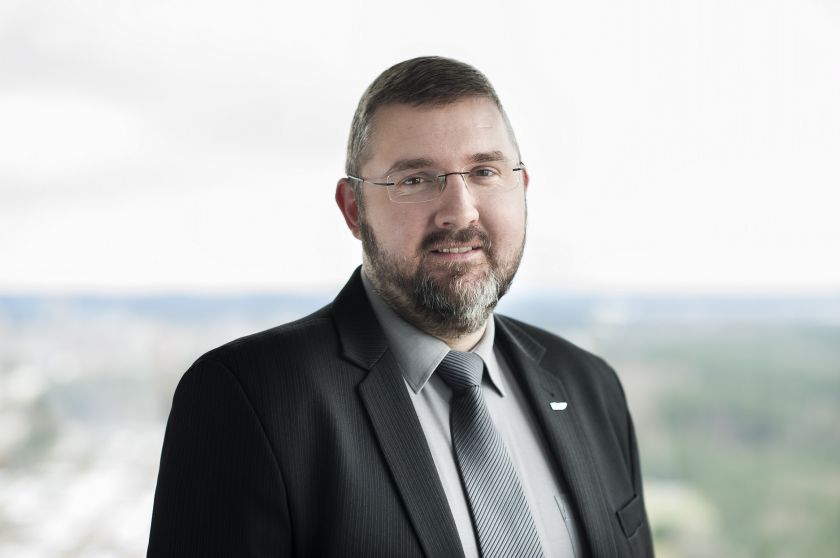 Draudikai įspėja: po laiko persukimo padaugėja eismo įvykių, atsargesni turėtų būti ir pėstieji