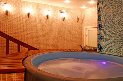 Masažiniai baseinai ir baseinų chemija