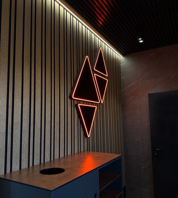 Vilniaus Salininkuose – duris atvėrė naujas restoranas greito maisto mėgėjams