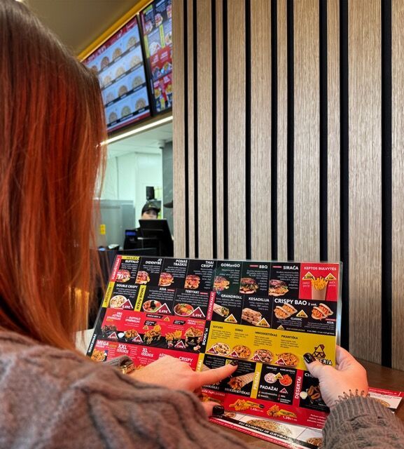 Vilniaus Salininkuose – duris atvėrė naujas restoranas greito maisto mėgėjams