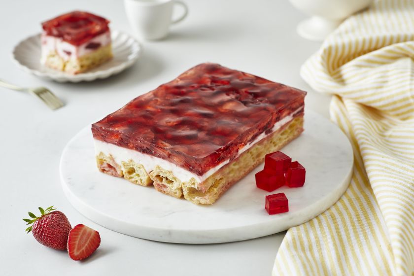 Vasara įsitvirtina „Iki“ lentynose – parduotuves jau pasiekė dar daugiau naujų vasariškų „Su meile IKI“ kepinių