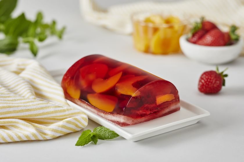 Vasara įsitvirtina „Iki“ lentynose – parduotuves jau pasiekė dar daugiau naujų vasariškų „Su meile IKI“ kepinių