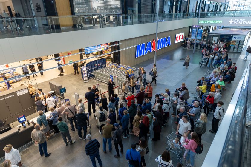 Šventinė diena išaušo: iškilmingai atidaryta atnaujinta Kauno „Akropolio“ „Maxima“