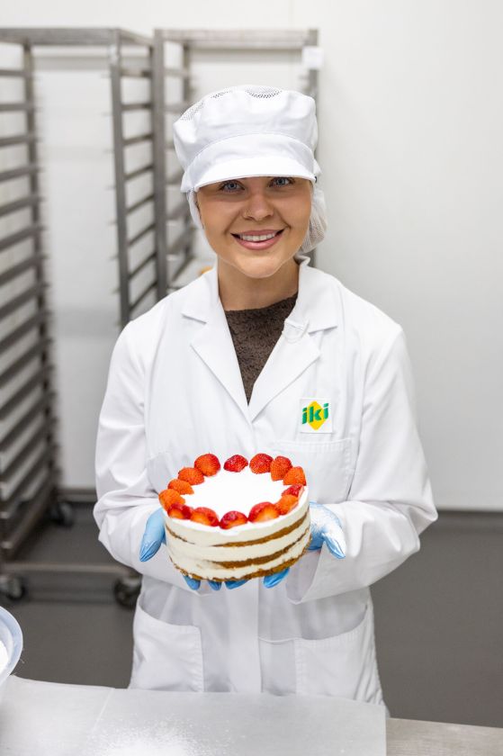 Inga Žuolytė išbandė naują profesiją „Iki“ kepykloje: „Čia kaip aštuntas pasaulio stebuklas“