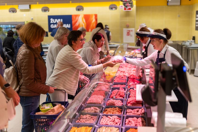 Šventinė diena išaušo: iškilmingai atidaryta atnaujinta Kauno „Akropolio“ „Maxima“