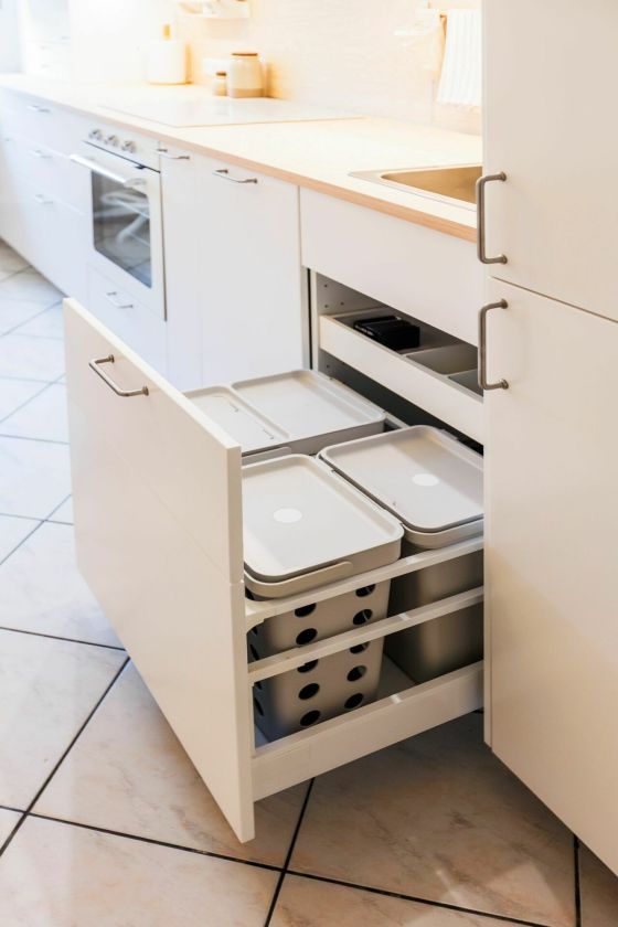 Prieš ir po: kaip atgyvenusi virtuvė tapo šviesia, jaukia ir patogia