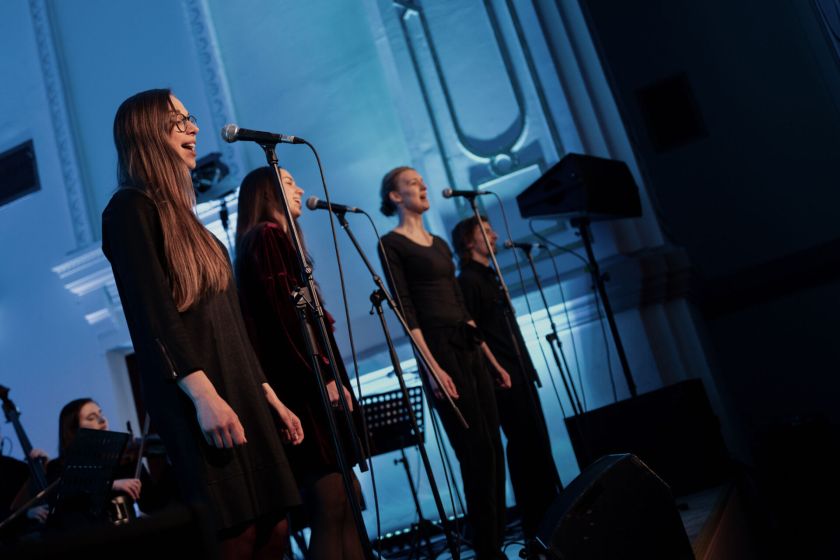 Belaukiant švenčių sostinėje – šiuolaikinė lietuvių advento rapsodija ir draugėn buriantys žaidimai